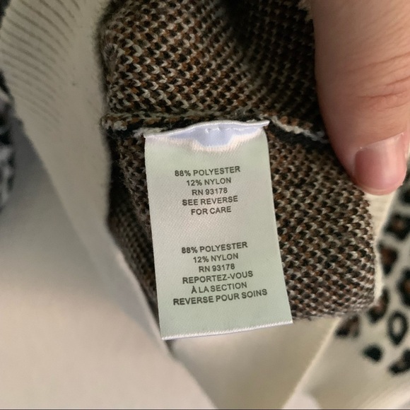 Tahari Crewneck Animal Print Sweater - Picture 11 of 12